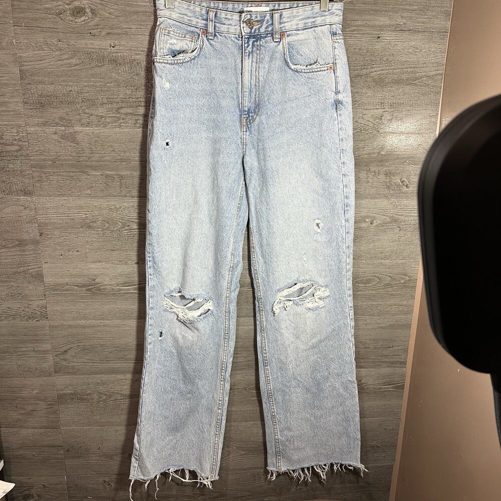 Zara Distressed Raw Hem Baggy Women's size 6 Blue Denim jeans (30”x33”)